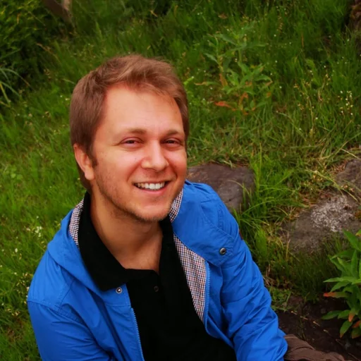 Portrait of Dr Emre Erturk MD